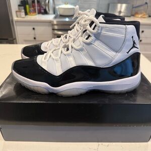 Jordan 11 Concord (2018 release)